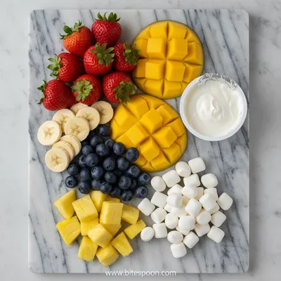 Fruit Salad with Sour Cream and Marshmallows - cooking process