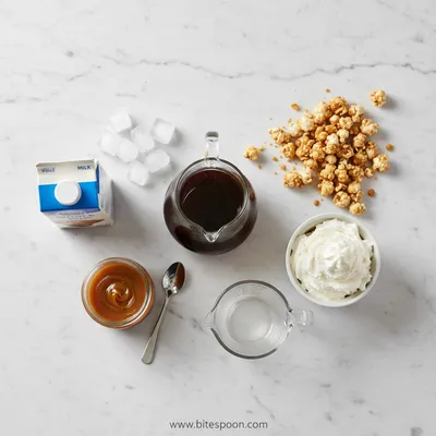 Starbucks Caramel Ribbon Crunch Frappuccino - cooking process