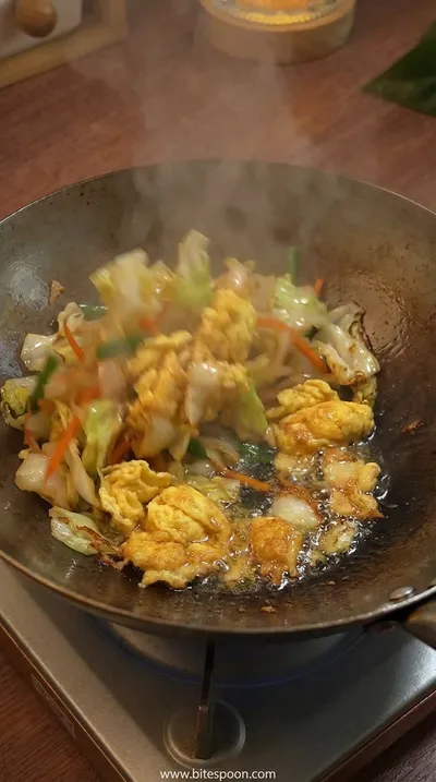 Stir Fried Eggs with Cabbage: Simple Chinese Recipe - cooking process